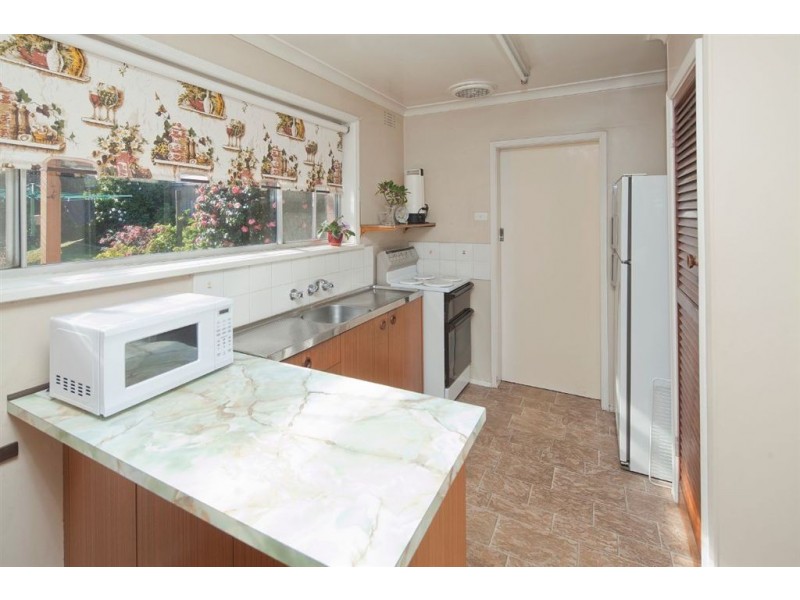 7 Clunies Ross Crescent, Mulgrave VIC 3170