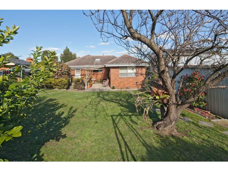 7 Clunies Ross Crescent, Mulgrave VIC 3170
