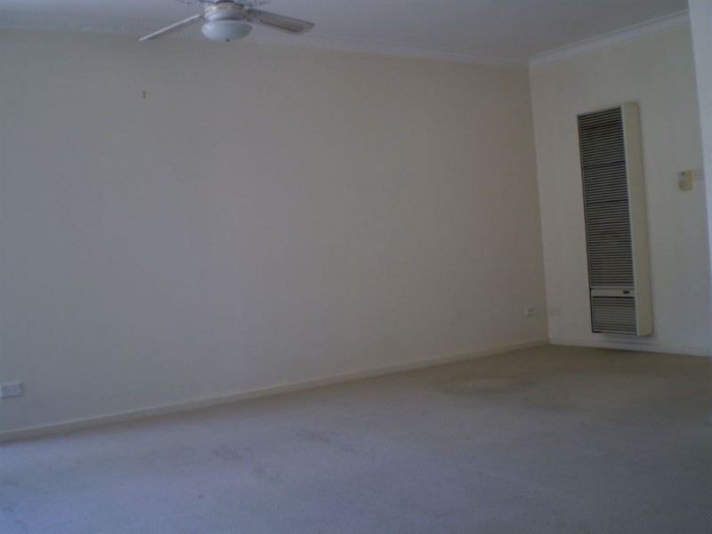 1/5 Norham Court, Berwick VIC 3806