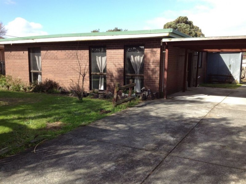 51 Bushland Avenue, Clayton South VIC 3169