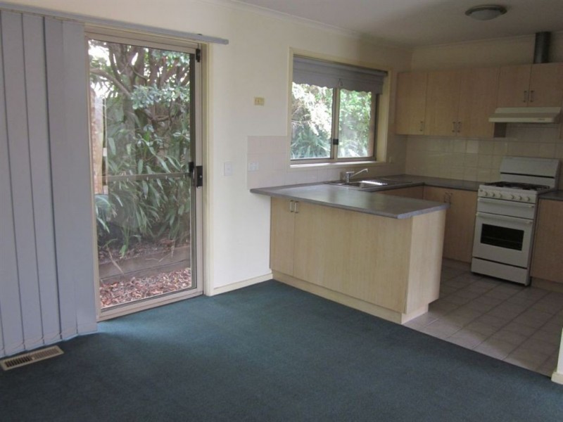 2/5 Murray Street, Clayton VIC 3168