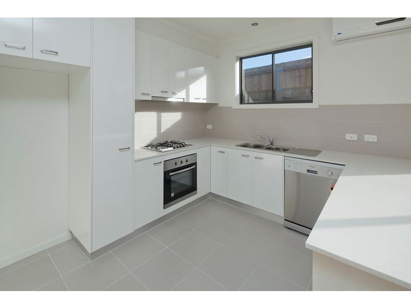 4/10 Alfred Street, Noble Park VIC 3174