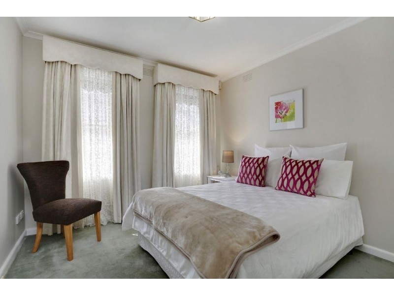 2/1340 Dandenong Road, Hughesdale VIC 3166