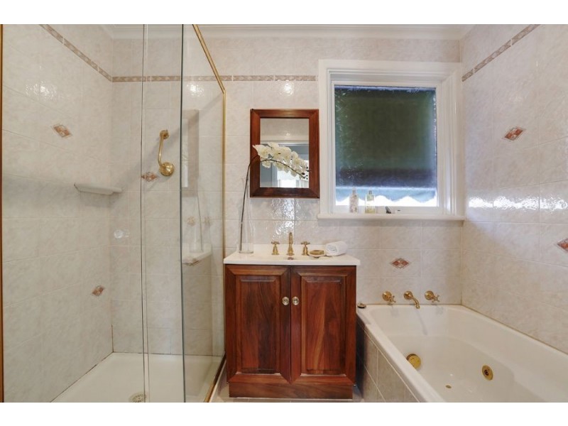 2/1340 Dandenong Road, Hughesdale VIC 3166