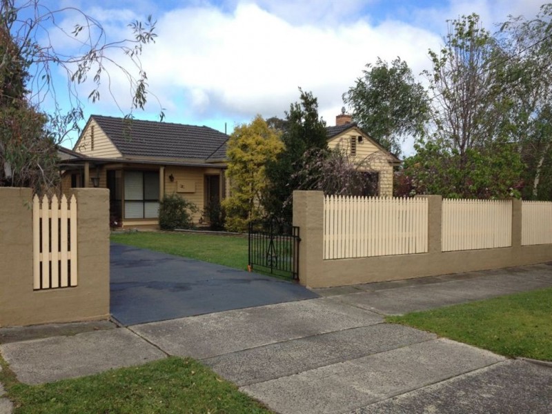 2 Vernon Street, Huntingdale VIC 3166