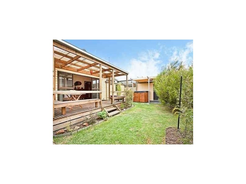 2 Vernon Street, Huntingdale VIC 3166