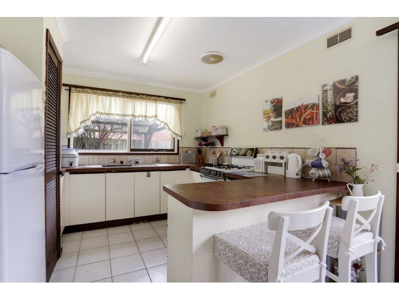 2/4 Renver Road, Clayton VIC 3168