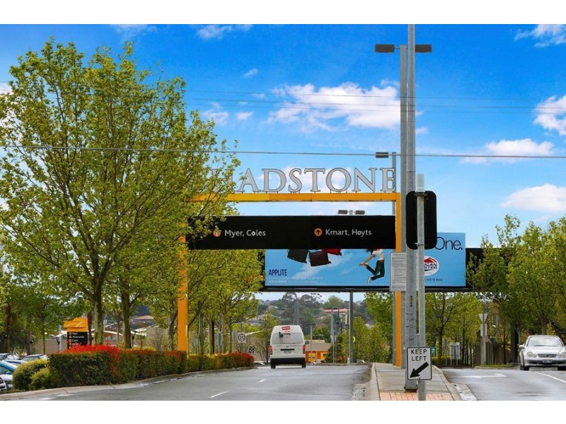 1/4 Waverley Road, Chadstone VIC 3148