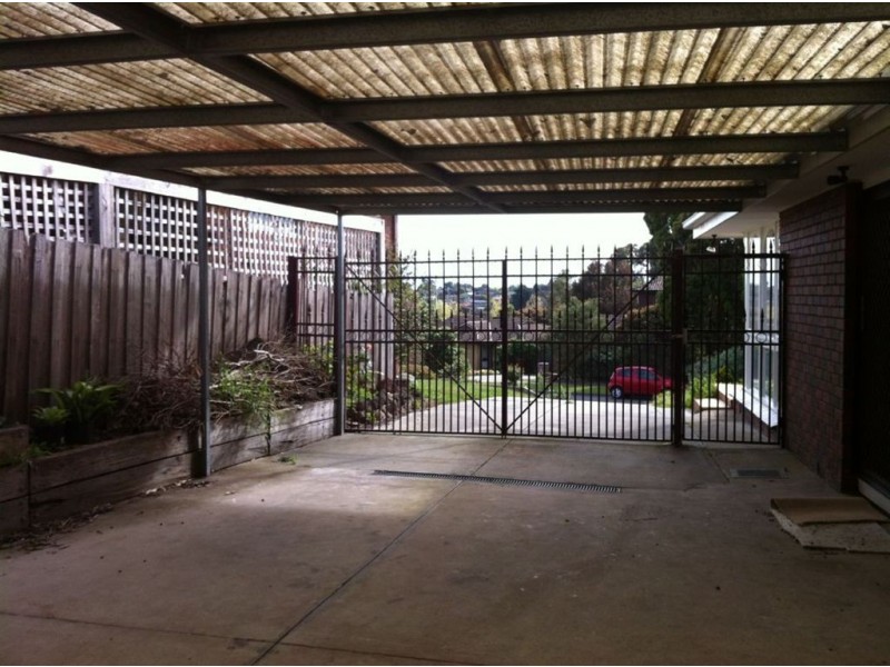 59 Charles Green Ave, Endeavour Hills VIC 3802