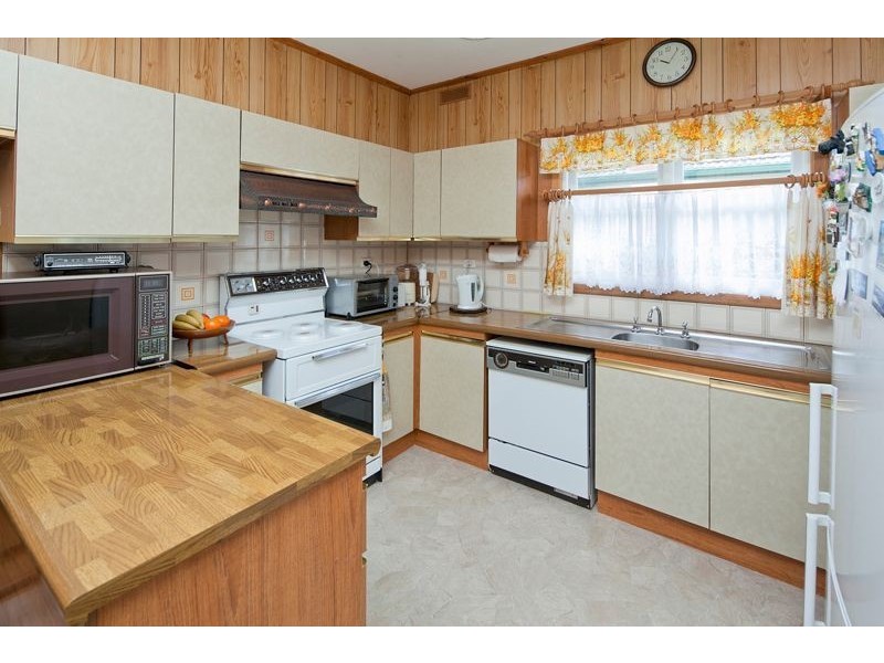 4 Fairview Avenue, Ringwood East VIC 3135