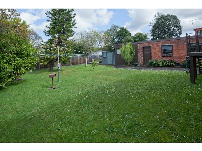 4 Fairview Avenue, Ringwood East VIC 3135