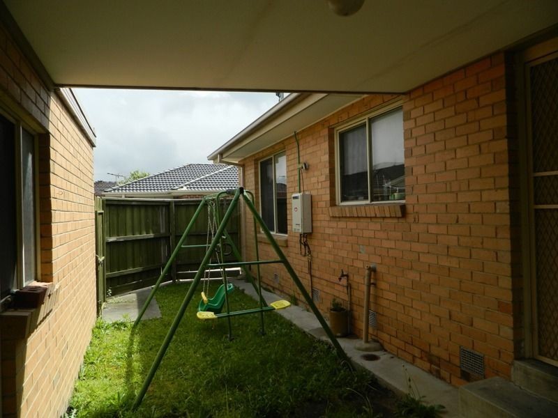 1/8 Clarevale Street, Clayton South VIC 3169