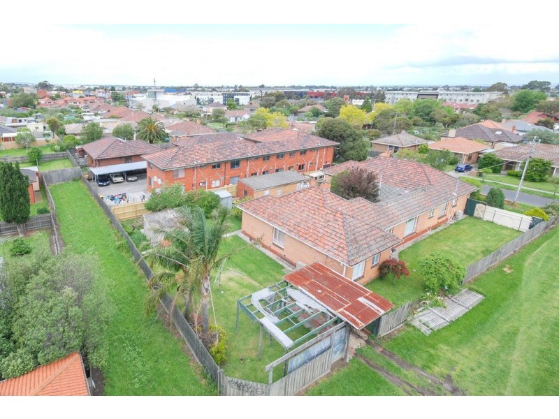 1 Dunstan Street, Clayton VIC 3168