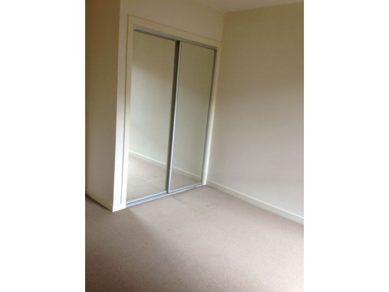 24/1 Greenfield Drive, Clayton VIC 3168