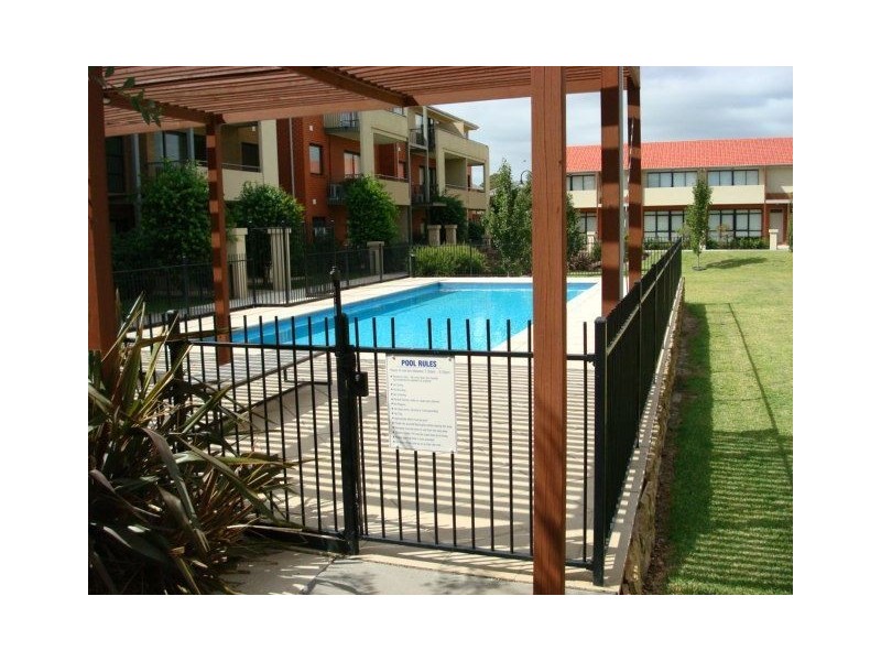 24/1 Greenfield Drive, Clayton VIC 3168