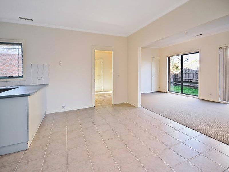 4/320 Haughton Road, Oakleigh South VIC 3167