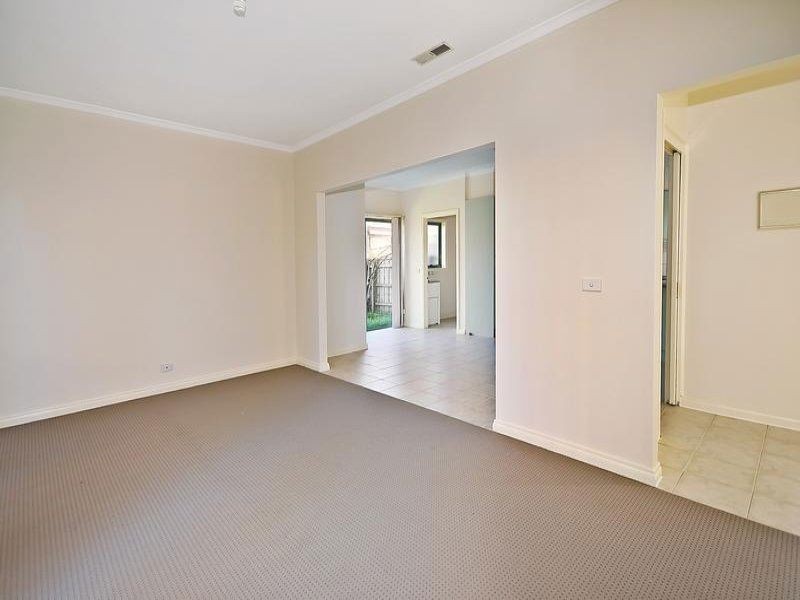 4/320 Haughton Road, Oakleigh South VIC 3167