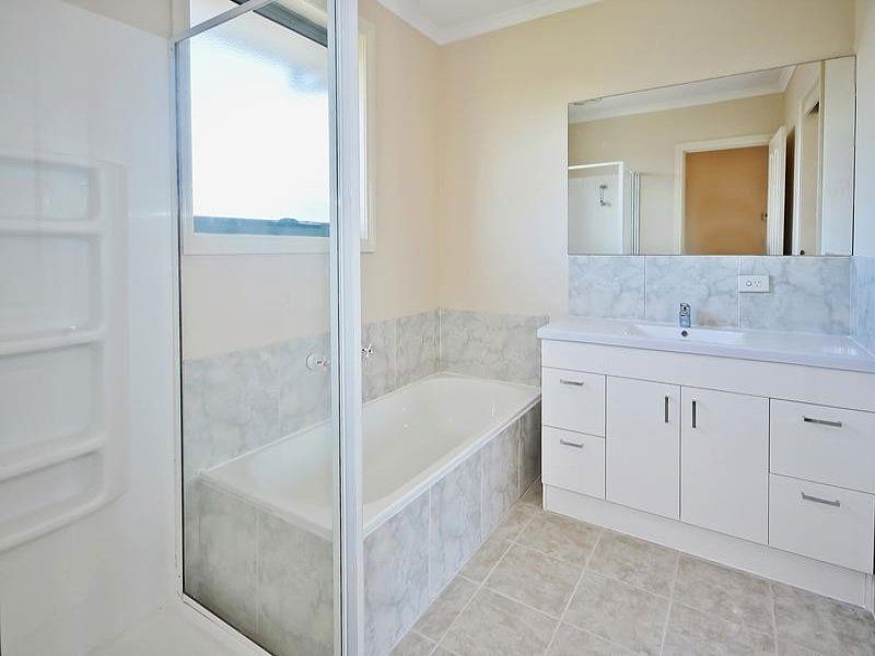 4/320 Haughton Road, Oakleigh South VIC 3167