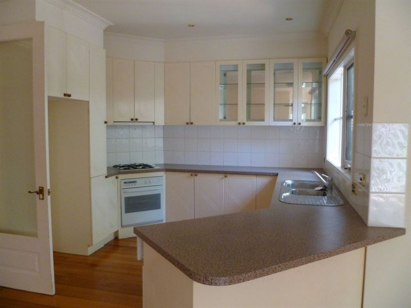 2/12 Funston Street, Berwick VIC 3806