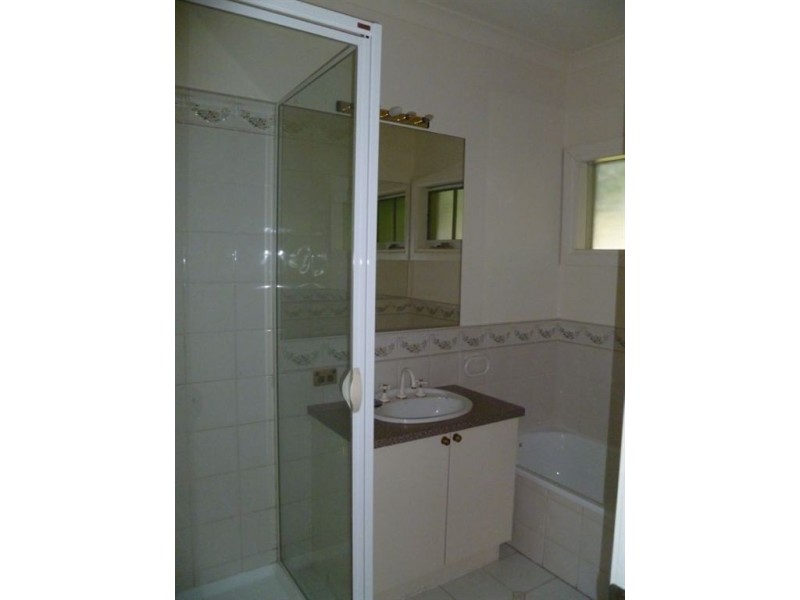 2/12 Funston Street, Berwick VIC 3806