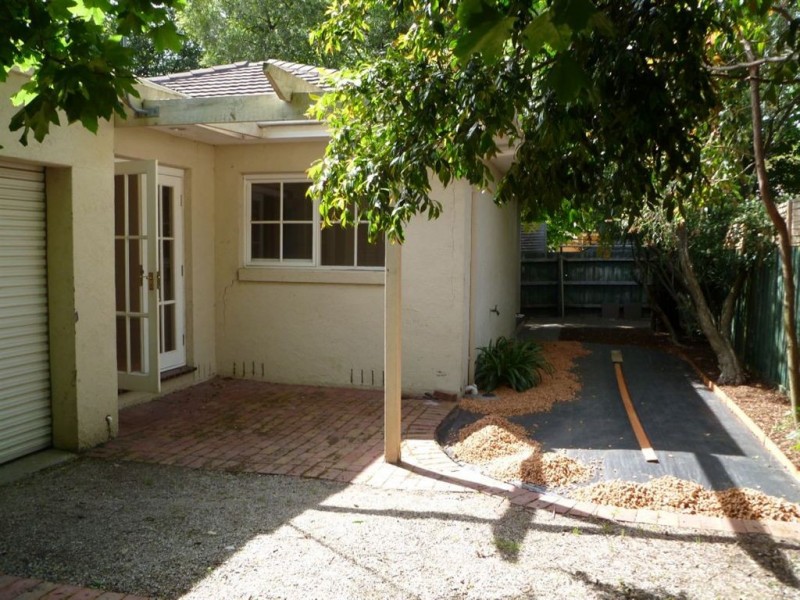 2/12 Funston Street, Berwick VIC 3806