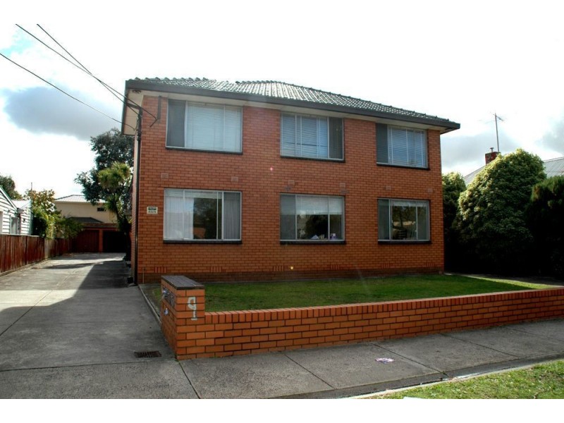 3/9 Rugby Road, Oakleigh East VIC 3166