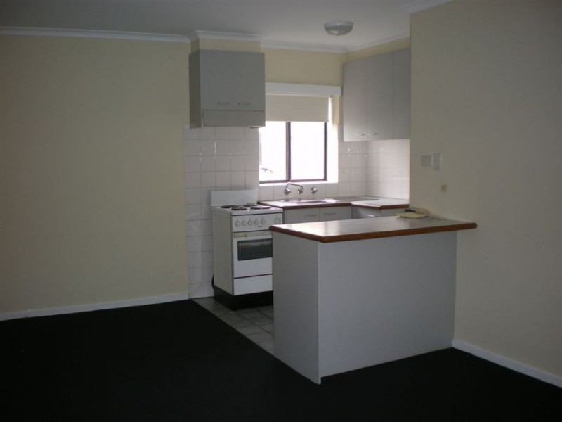 10/2B Nullawil Street, Springvale VIC 3171