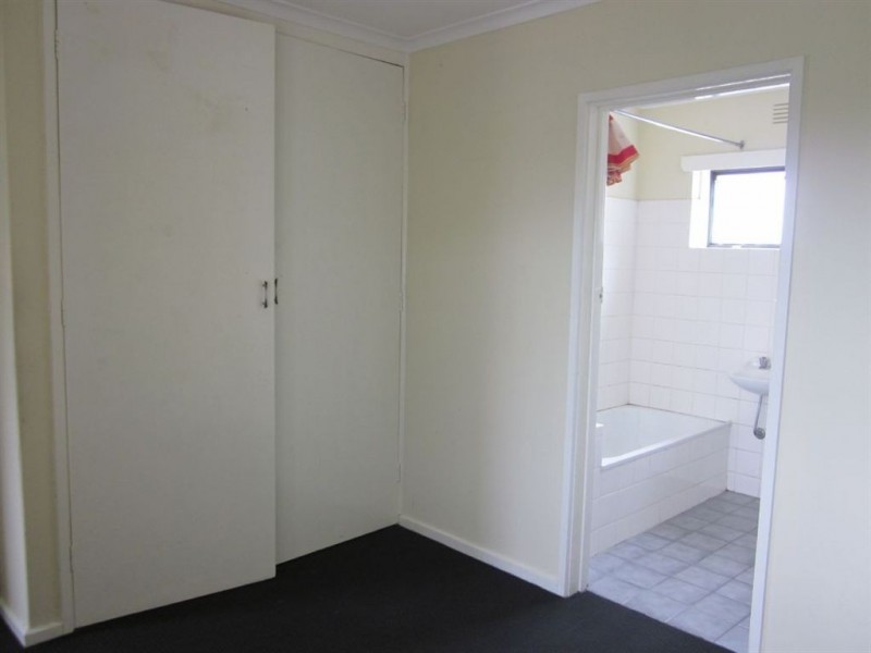 10/2B Nullawil Street, Springvale VIC 3171