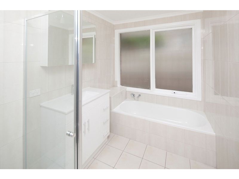 59 Charles Green Avenue, Endeavour Hills VIC 3802