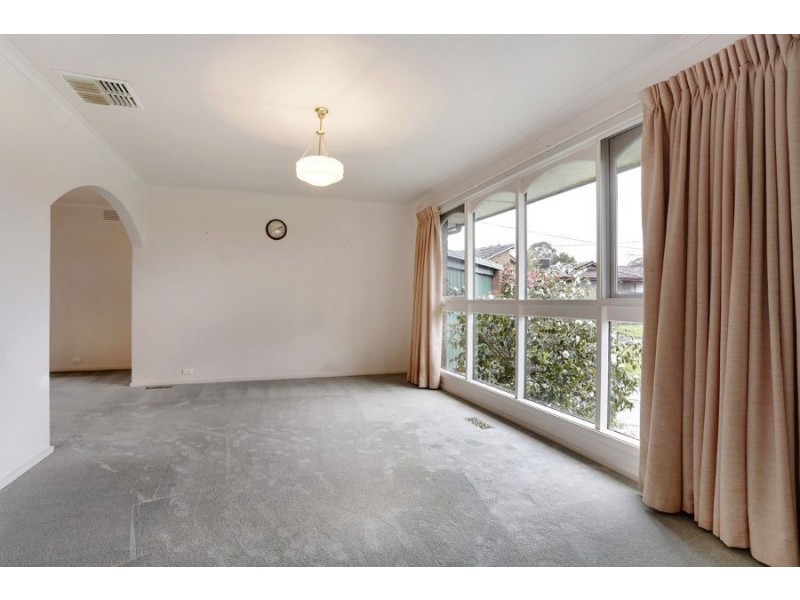 4 Cotoneaster Court, Wheelers Hill VIC 3150