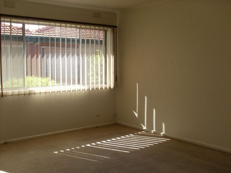 4/35 Myriong Street, Clayton VIC 3168