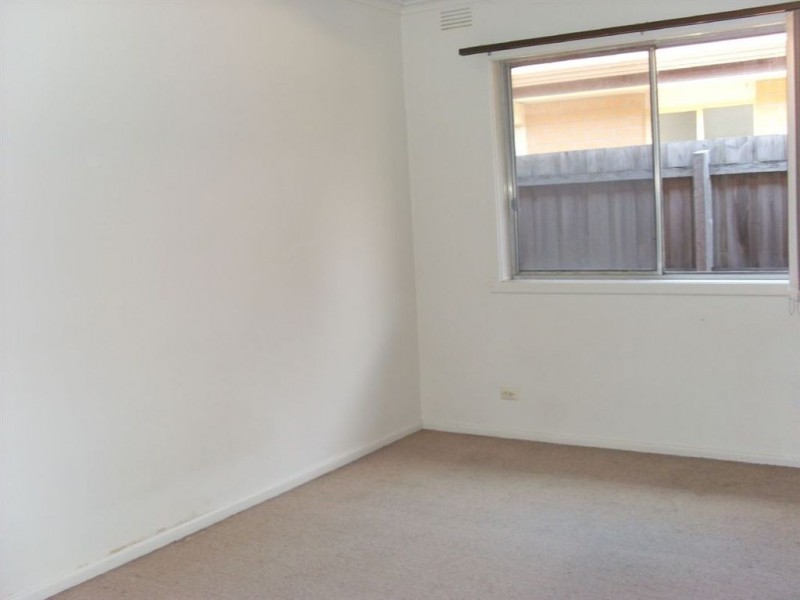 4/35 Myriong Street, Clayton VIC 3168