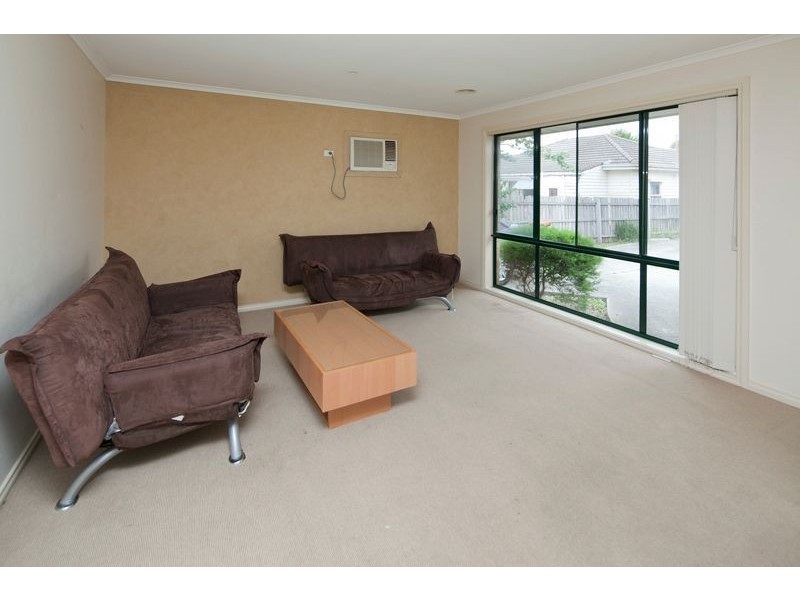 2/13 Faulkiner Street, Clayton VIC 3168
