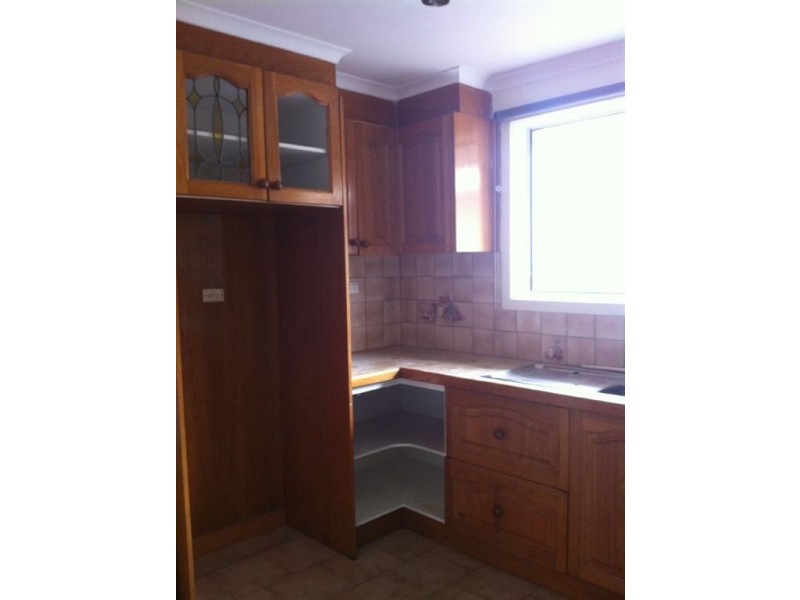 2/1 OAKES AVENUE, Clayton South VIC 3169