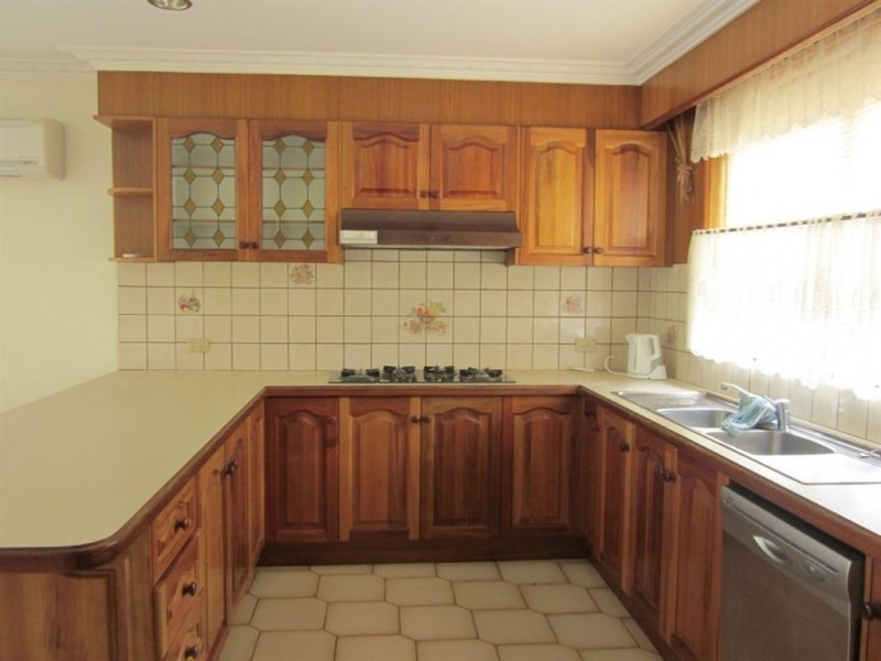 30 Glencannon Crescent, Clayton South VIC 3169