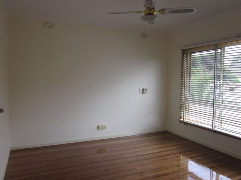 30 Glencannon Crescent, Clayton South VIC 3169