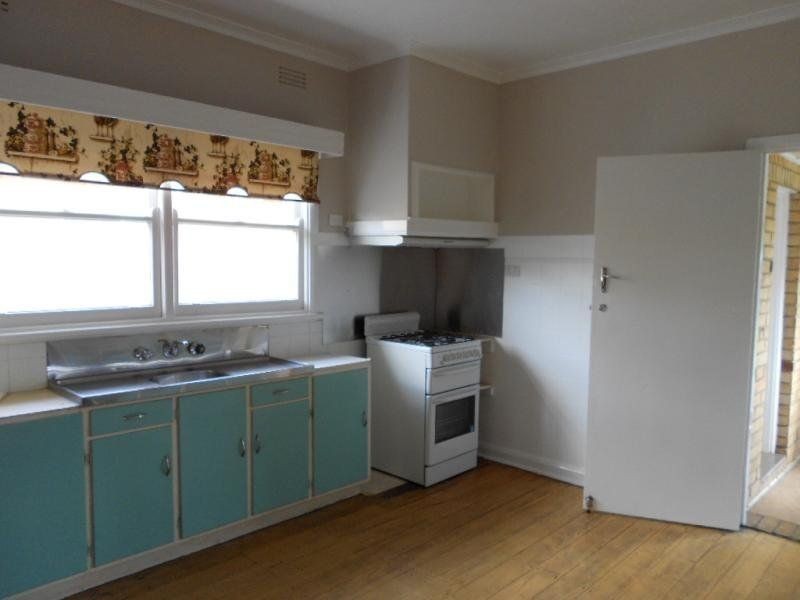 10 Dunstan Street, Clayton VIC 3168