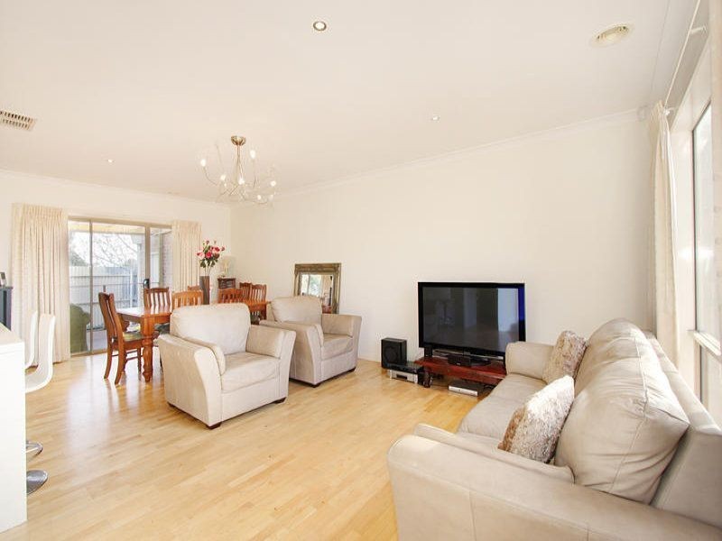 2/16 Mallawa Street, Clayton South VIC 3169