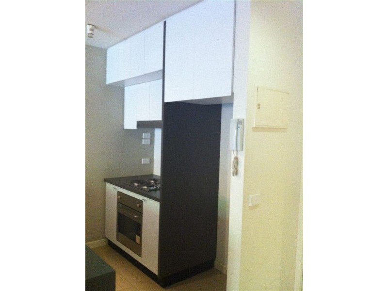 30/1 Greenfield Drive, Clayton VIC 3168