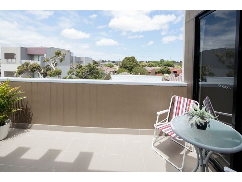 205/90 Wellington Road, Clayton VIC 3168