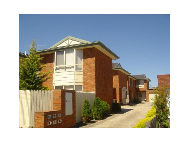 2/10 Panorama Street, Clayton VIC 3168