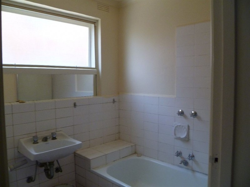 4/10 Kelvin Grove, Springvale VIC 3171