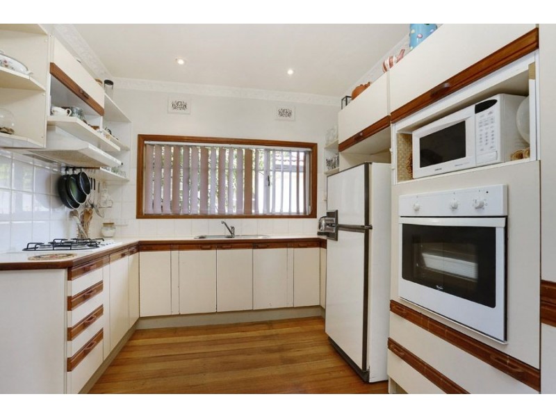 5 Kimbarra Street, Clayton South VIC 3169