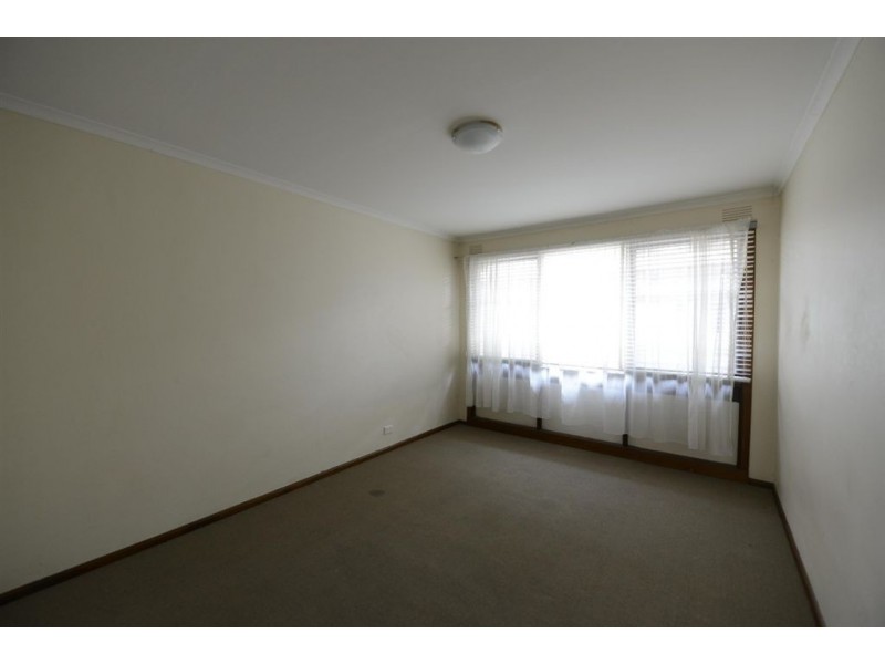 2/2 Thompson Street, Clayton VIC 3168