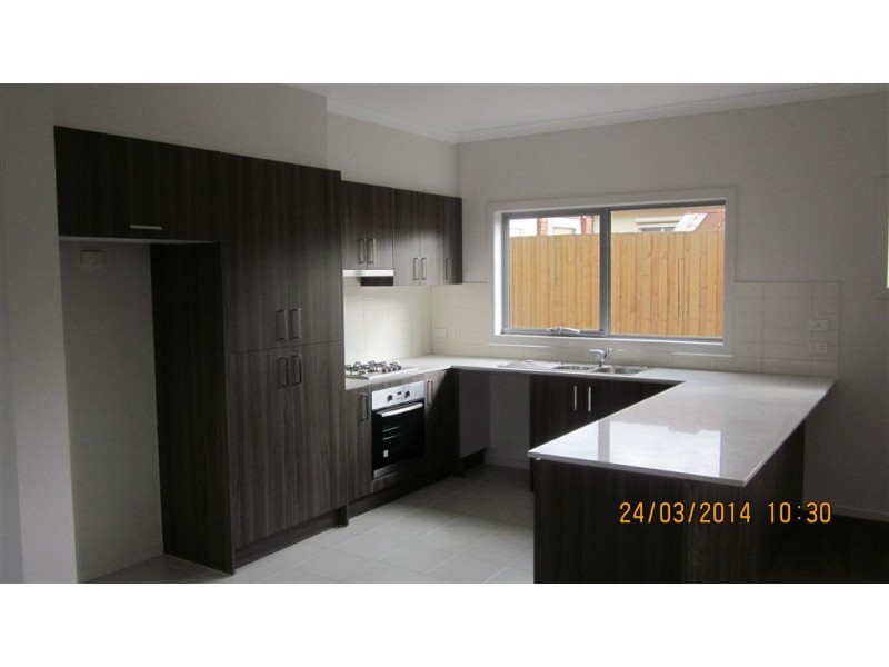 2/98 Kanooka Grove, Clayton VIC 3168