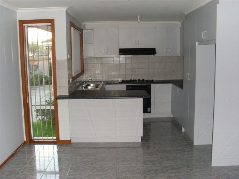 1/33 Sarton Road, Clayton VIC 3168