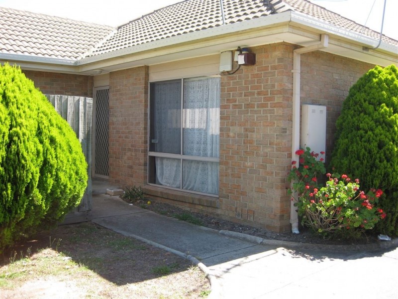 1/51 Koonawarra Street, Clayton VIC 3168