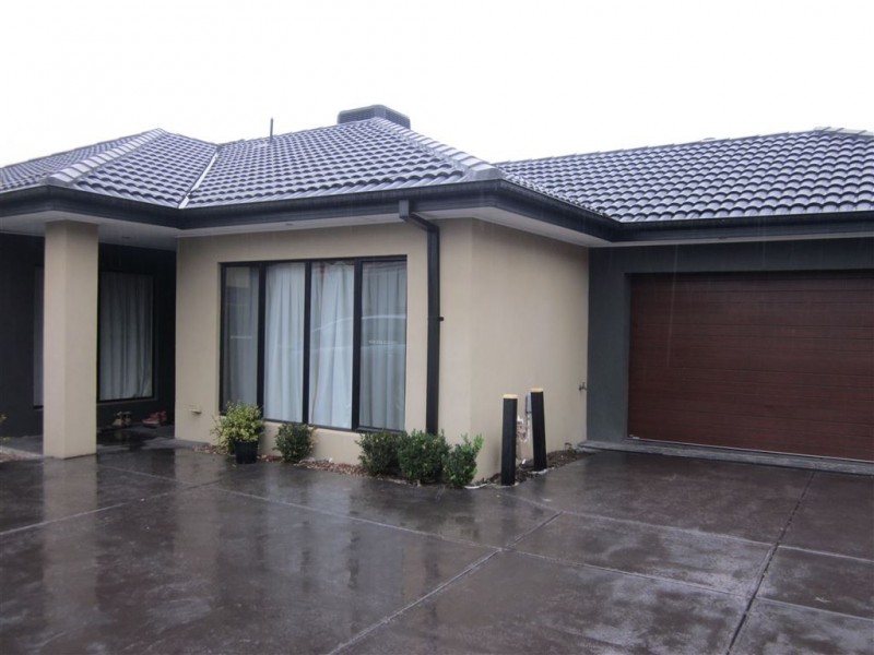 2/9 Burns Ave, Clayton South VIC 3169