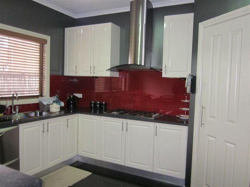 2/9 Burns Ave, Clayton South VIC 3169