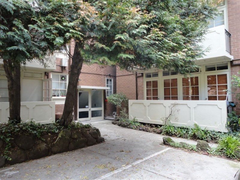 16/401 TOORAK RD, South Yarra VIC 3141